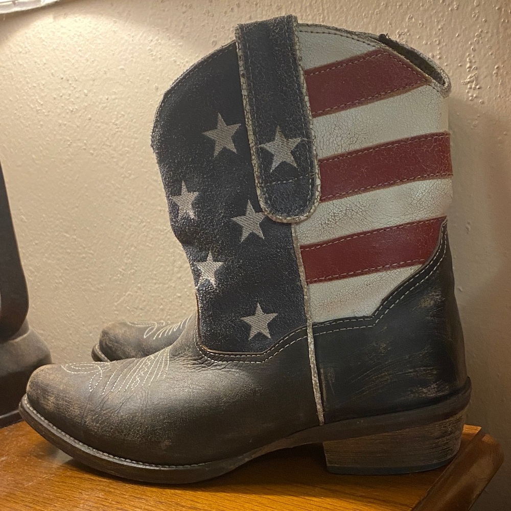 ROPER Naturally Distressed Cowboy Boots